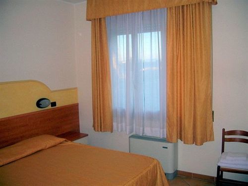 Hotel Fontana روبييرا المظهر الخارجي الصورة